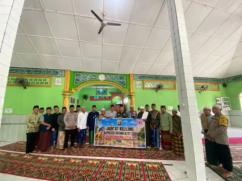 Polsek Batanghari Leko Ingatkan Jemaah Darussalam Gunakan Masker saat Beraktivitas di Luar Rumah