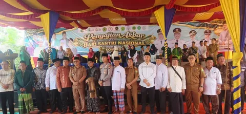 Tujuh Pesantren dan Satu Majelis Zikir Ikuti Hari Santri di Lubuk Bintialo