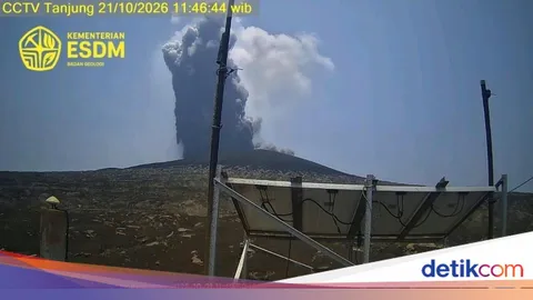Warga Pesisir Diminta Tenang dan Ikuti BPBD Seusai Erupsi Anak Krakatau