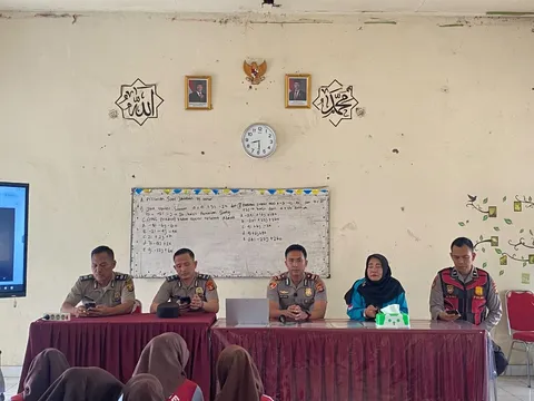 Cegah Perundungan dan Tawuran, Polsek Batanghari Leko Berikan Edukasi kepada Pelajar